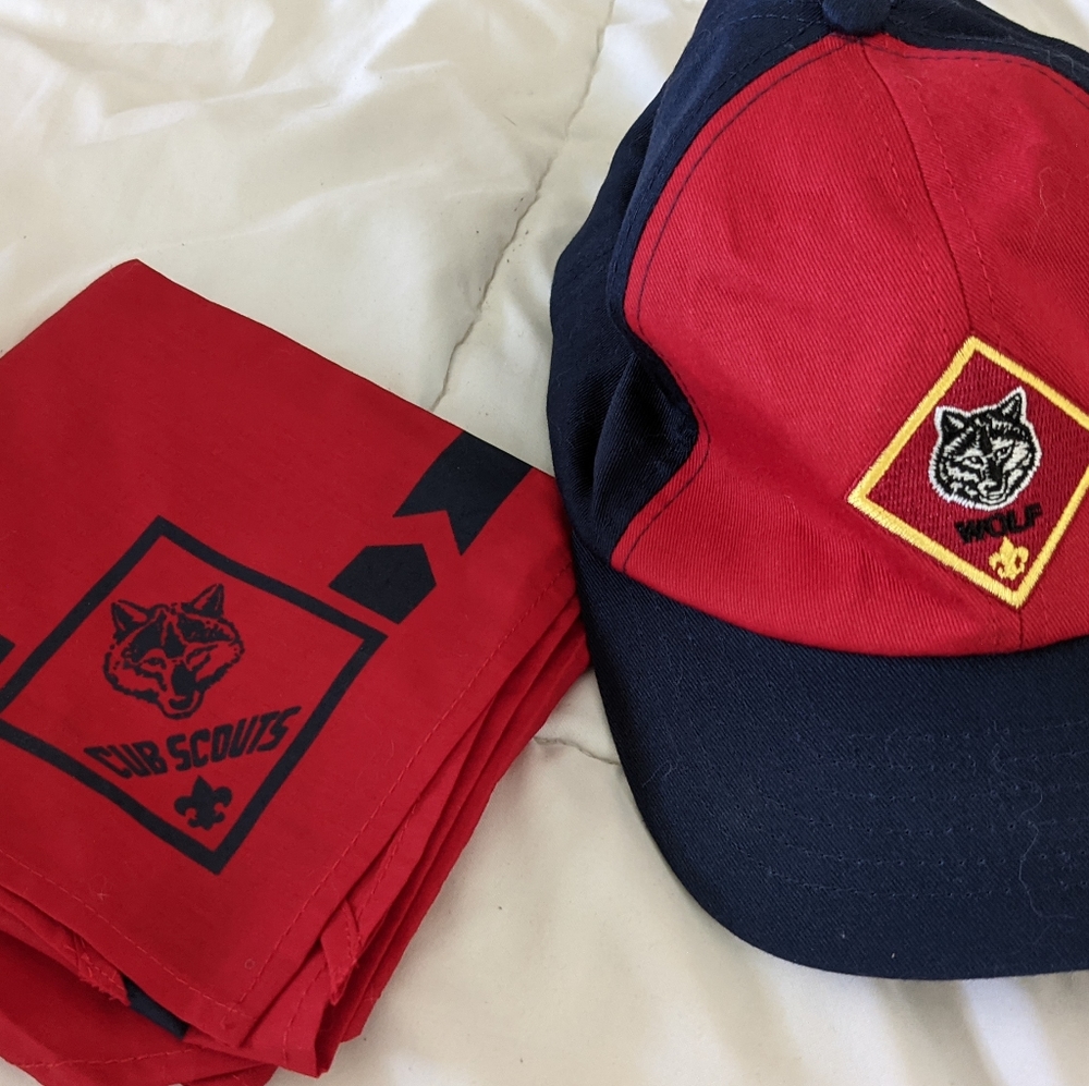Wolf scout Hat & Neckerchief